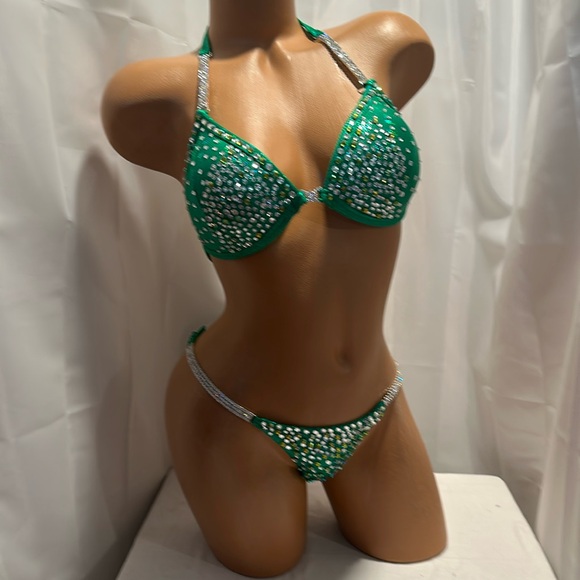Competition bikini suit, Hunter Green handmade NWT 34B cup XS small bottom - Picture 1 of 6